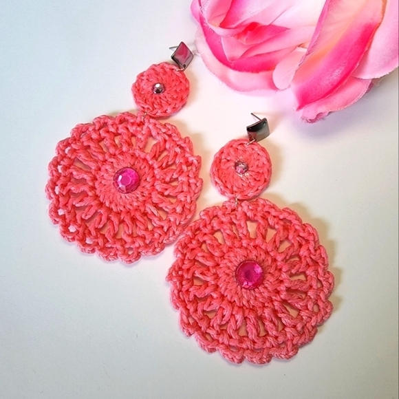 CROCHET Earrings - Picture 4 of 6